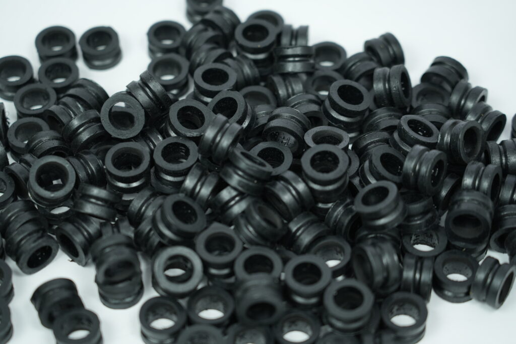 Grommet